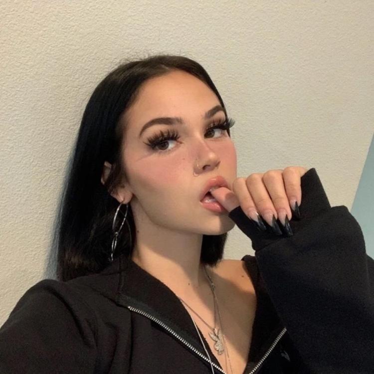 45ux@Hazel